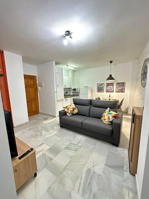 Moderno Apartamento Junto Al Mar- Apartamentos Don Diego 토레몰리노스 외부 사진